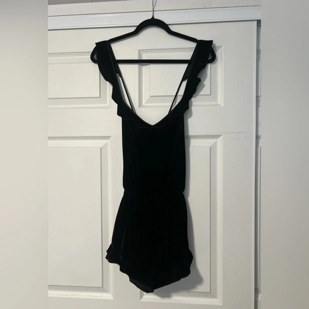 Victoria's Secret Black Velvet Velour Ruffle Teddy Romper Whimsigoth Fairy Y2K